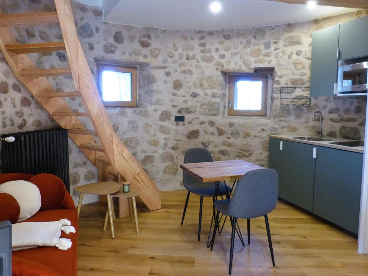 La Tour Du Canet Longessaigne ภายนอก รูปภาพ